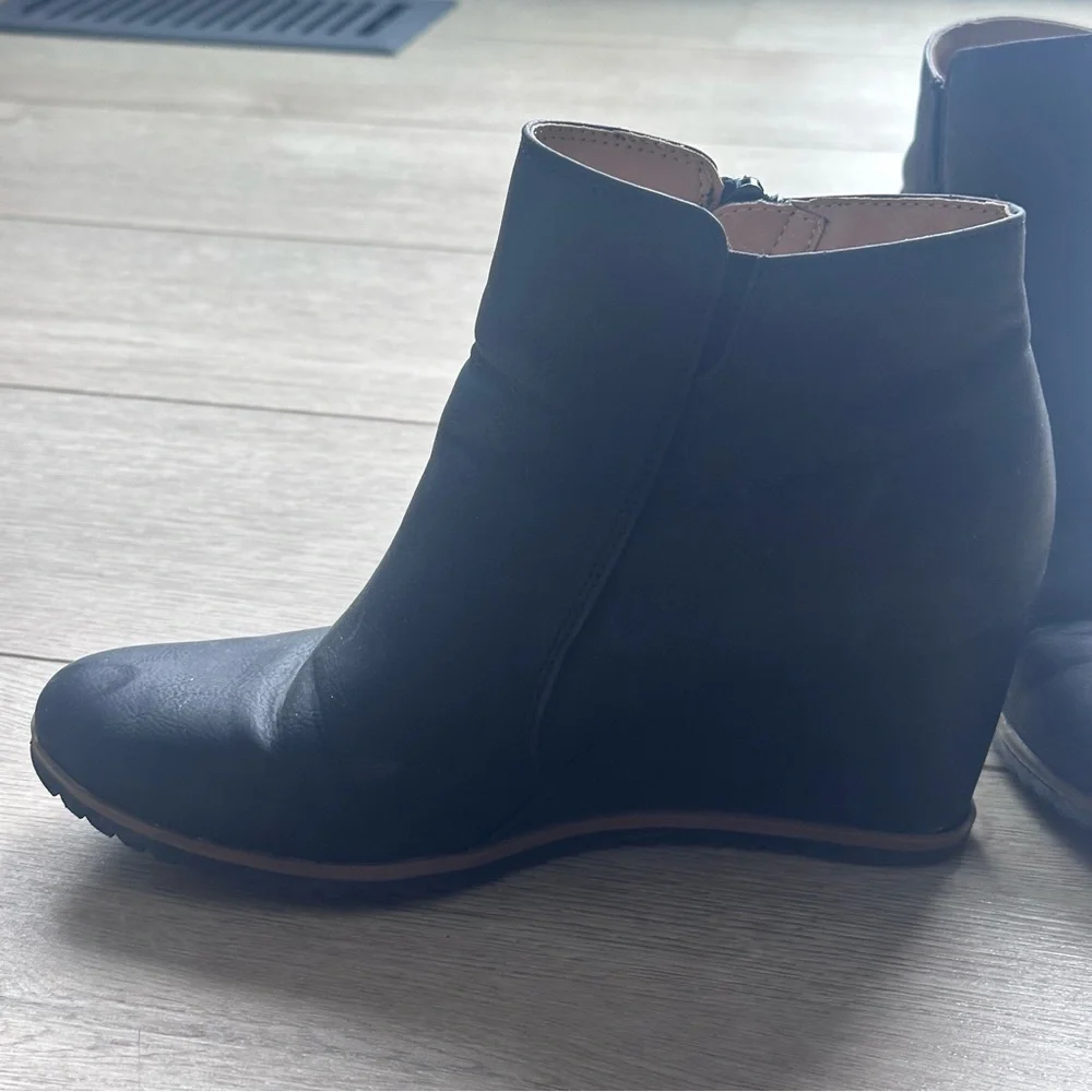 Soul Naturalizer Hudson Black Leather Wedge Ankle Boots Women’s‎ 8M